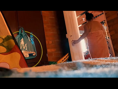 ❤️ Moj stric mi sledi v tuš kabino in me jebe, medtem ko se tuširam. Porn video na sl.mycomicsxxx.ru